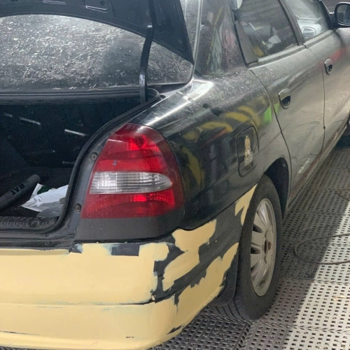 Nhận Sơn Xe Ô Tô Không Bảo Hiểm – Giá Ưu Đãi Bình Long